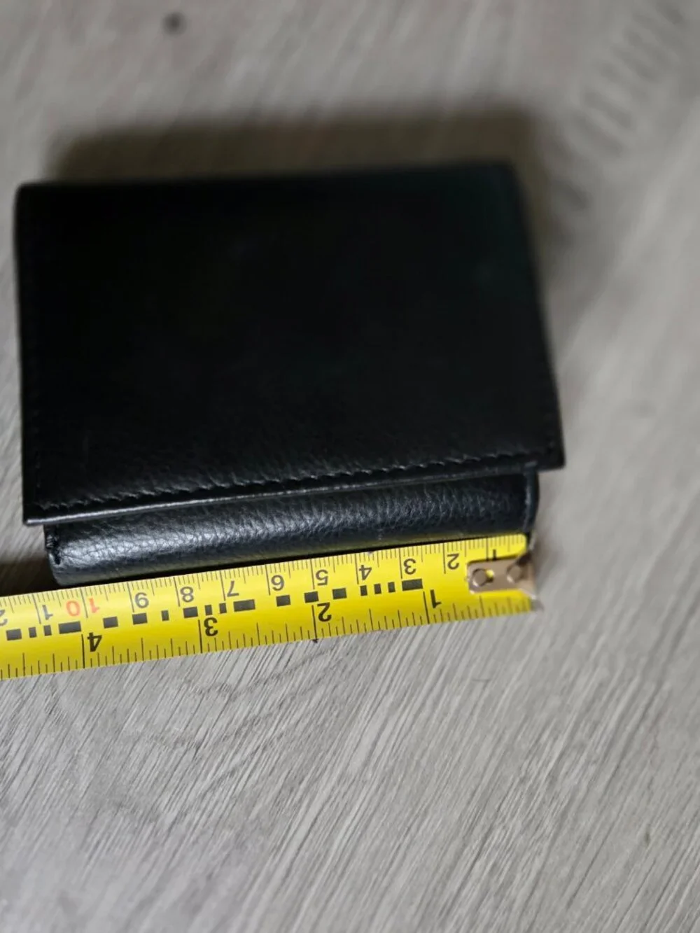 Men's leather RFID black tri-fold wallet